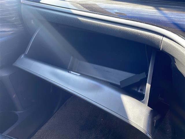 オデッセイ アブソルート　純正ナビ　ＤＴＶ　バックカメラ　フリップダウンモニター　両側パワースライドドア　ＥＴＣ　スタッドレスタイヤ積み込み（23枚目）