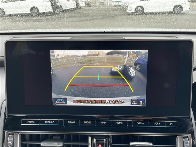 クラウンハイブリッド S Four 純正ナビ フルセグテレビ バックカメラ シートヒーター パワーシート ビルトインETC AC100V電源 トヨタセーフティセンス ハーフレザーシート 純正アルミホイール 純正フロアマット 保証書(4枚目)