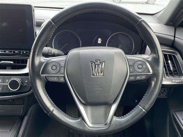 クラウンハイブリッド S Four 純正ナビ フルセグテレビ バックカメラ シートヒーター パワーシート ビルトインETC AC100V電源 トヨタセーフティセンス ハーフレザーシート 純正アルミホイール 純正フロアマット 保証書(8枚目)