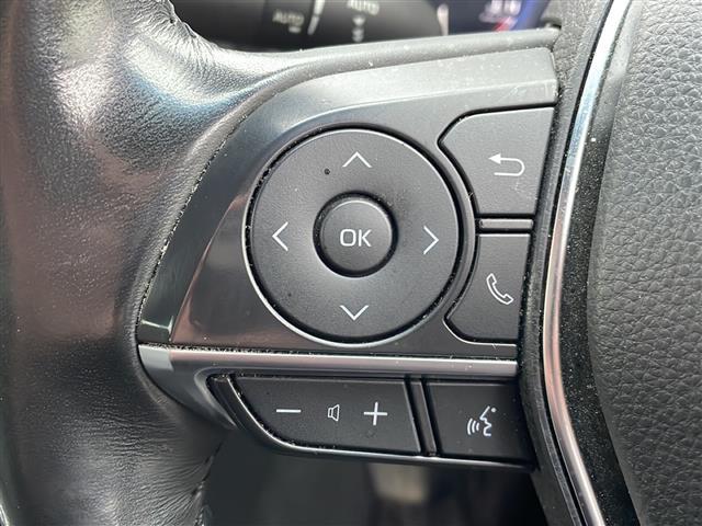 クラウンハイブリッド S Four 純正ナビ フルセグテレビ バックカメラ シートヒーター パワーシート ビルトインETC AC100V電源 トヨタセーフティセンス ハーフレザーシート 純正アルミホイール 純正フロアマット 保証書(9枚目)