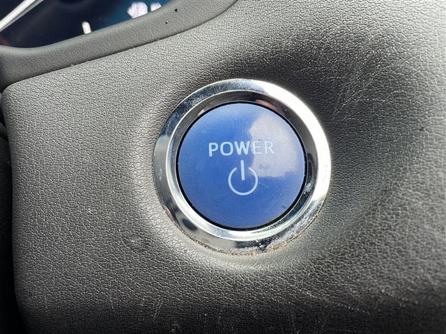 クラウンハイブリッド S Four 純正ナビ フルセグテレビ バックカメラ シートヒーター パワーシート ビルトインETC AC100V電源 トヨタセーフティセンス ハーフレザーシート 純正アルミホイール 純正フロアマット 保証書(15枚目)