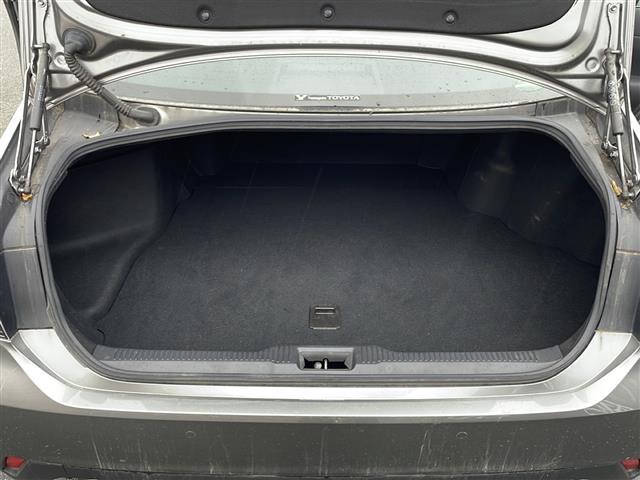 クラウンハイブリッド S Four 純正ナビ フルセグテレビ バックカメラ シートヒーター パワーシート ビルトインETC AC100V電源 トヨタセーフティセンス ハーフレザーシート 純正アルミホイール 純正フロアマット 保証書(26枚目)