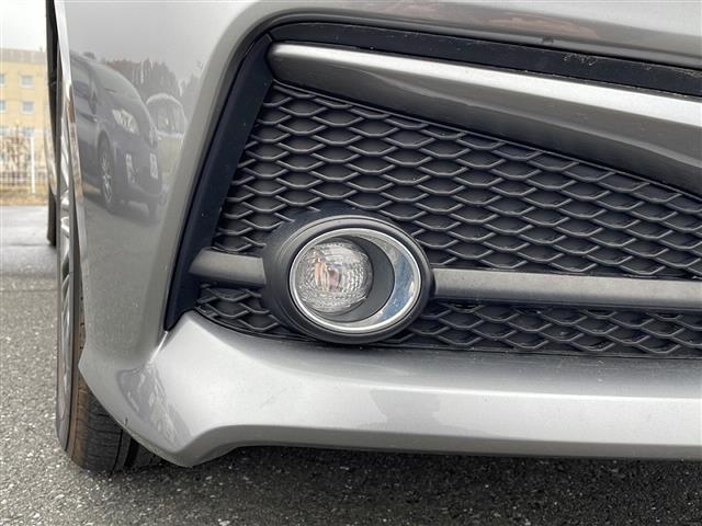 クラウンハイブリッド S Four 純正ナビ フルセグテレビ バックカメラ シートヒーター パワーシート ビルトインETC AC100V電源 トヨタセーフティセンス ハーフレザーシート 純正アルミホイール 純正フロアマット 保証書(38枚目)