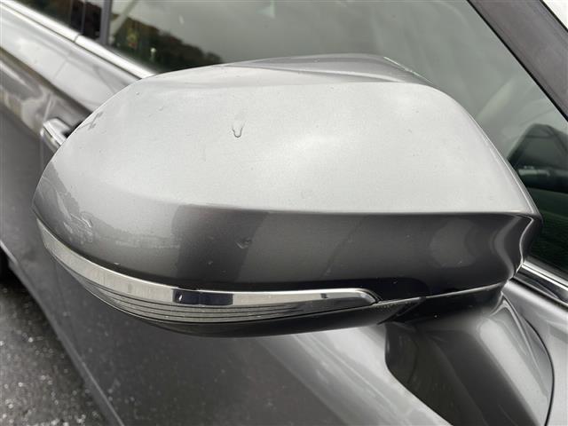 クラウンハイブリッド S Four 純正ナビ フルセグテレビ バックカメラ シートヒーター パワーシート ビルトインETC AC100V電源 トヨタセーフティセンス ハーフレザーシート 純正アルミホイール 純正フロアマット 保証書(39枚目)