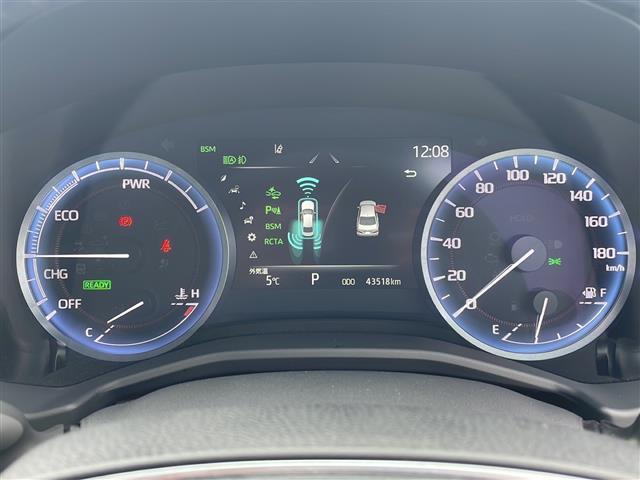 【メーター】メーターまわりも鮮やかに照らし出され、デザイン、安全性ともにバッチリですね♪