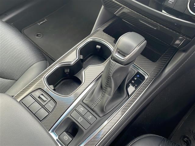 【　シフト　】シフトも操作しやすく快適なドライブを楽しんでいただけます♪