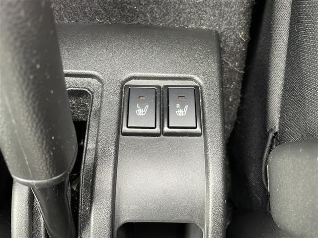 ジムニーシエラ ＪＣ　純正ＳＤナビ　純正マットガード　フルセグＴＶ　Ｂｌｕｅｔｏｏｔｈ接続　クルーズコントロール　ビルトインＥＴＣ　前席シートヒーター　背面タイヤ　横滑り防止機能　衝突軽減ブレーキ　レーンキープアシスト（13枚目）