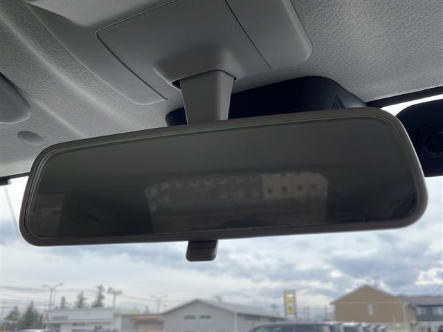 ジムニーシエラ ＪＣ　純正ＳＤナビ　純正マットガード　フルセグＴＶ　Ｂｌｕｅｔｏｏｔｈ接続　クルーズコントロール　ビルトインＥＴＣ　前席シートヒーター　背面タイヤ　横滑り防止機能　衝突軽減ブレーキ　レーンキープアシスト（18枚目）