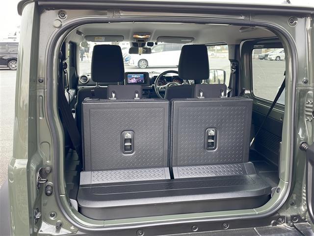 ジムニーシエラ ＪＣ　純正ＳＤナビ　純正マットガード　フルセグＴＶ　Ｂｌｕｅｔｏｏｔｈ接続　クルーズコントロール　ビルトインＥＴＣ　前席シートヒーター　背面タイヤ　横滑り防止機能　衝突軽減ブレーキ　レーンキープアシスト（24枚目）