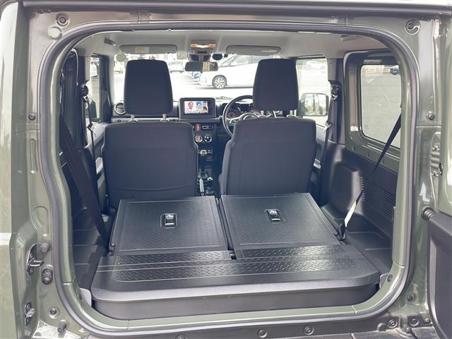 ジムニーシエラ ＪＣ　純正ＳＤナビ　純正マットガード　フルセグＴＶ　Ｂｌｕｅｔｏｏｔｈ接続　クルーズコントロール　ビルトインＥＴＣ　前席シートヒーター　背面タイヤ　横滑り防止機能　衝突軽減ブレーキ　レーンキープアシスト（25枚目）