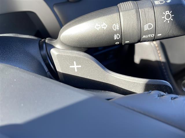 アルファードハイブリッド Ｚ　寒冷地仕様　積込夏タイヤ付純正１８インチＡＷ　全方位カメラ　後席モニター　電動リアゲート　純正メモリナビ　トヨタチームメイト　純正エンジンスターター　ワンオーナー　禁煙車　両側電動ドア　スペアキー有（12枚目）