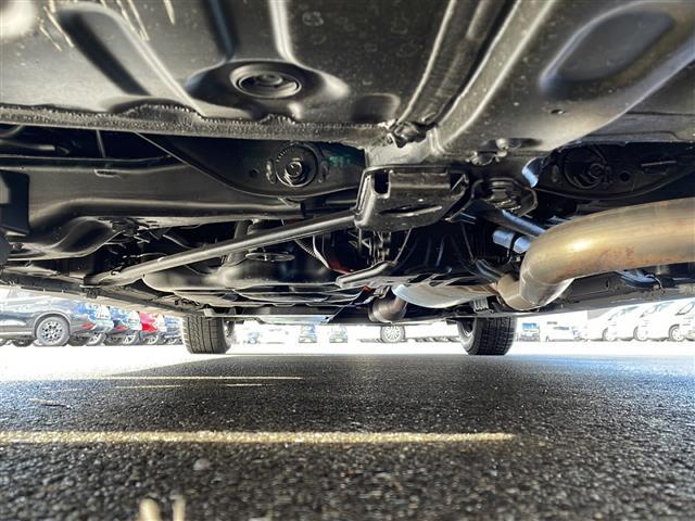 アルファードハイブリッド Ｚ　寒冷地仕様　積込夏タイヤ付純正１８インチＡＷ　全方位カメラ　後席モニター　電動リアゲート　純正メモリナビ　トヨタチームメイト　純正エンジンスターター　ワンオーナー　禁煙車　両側電動ドア　スペアキー有（43枚目）