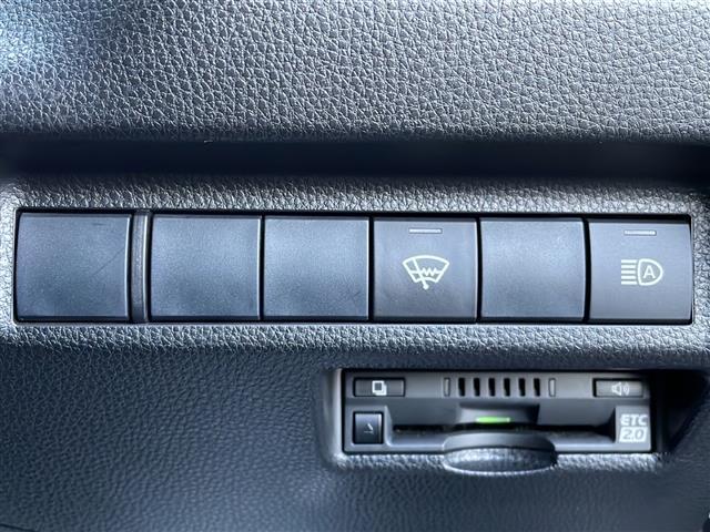 RAV4 X ワンオーナー 純正9インチナビ バックカメラ 寒冷地仕様 前後ドライブレコーダー 禁煙車 ETC2.0 追従クルコン 純正フロアマット フルセグTV 横滑り防止 LEDヘッドライト スマートキー(15枚目)