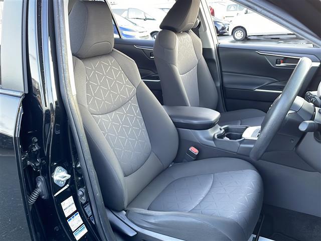 RAV4 X ワンオーナー 純正9インチナビ バックカメラ 寒冷地仕様 前後ドライブレコーダー 禁煙車 ETC2.0 追従クルコン 純正フロアマット フルセグTV 横滑り防止 LEDヘッドライト スマートキー(27枚目)