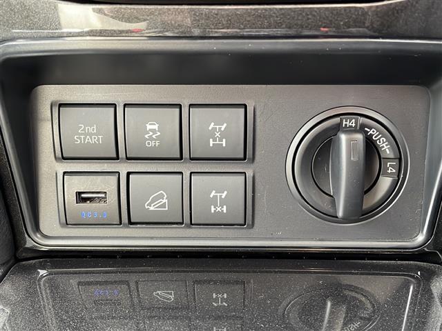 ランドクルーザープラド TX Lパッケージ・ブラックエディション ワンオーナー 純正ディスプレイオーディオ フルセグテレビ 全方位モニター トヨタセーフティセンス ブラックレザーシート シートヒーター ベンチレーション ビルトインETC 寒冷地仕様 純正アルミ(15枚目)