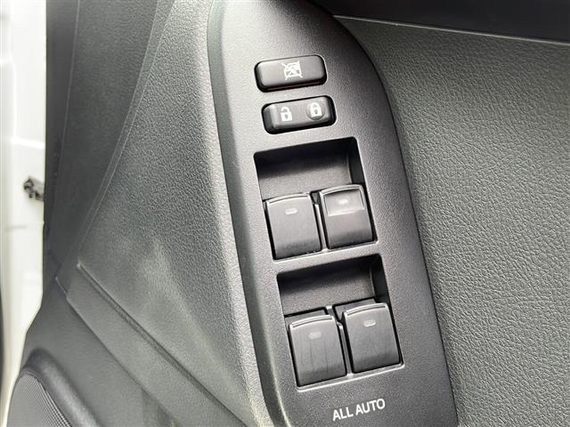 ランドクルーザープラド TX Lパッケージ・ブラックエディション ワンオーナー 純正ディスプレイオーディオ フルセグテレビ 全方位モニター トヨタセーフティセンス ブラックレザーシート シートヒーター ベンチレーション ビルトインETC 寒冷地仕様 純正アルミ(22枚目)