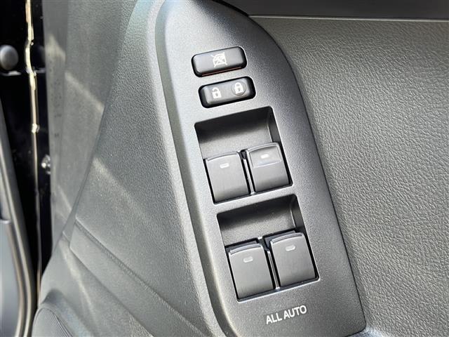 ランドクルーザープラド TX Lパッケージ・ブラックエディション ワンオーナー サンルーフ 9インチアルパインナビ ETC トヨタセーフティセンス レザーシート フルセグTV バックカメラ ルーフレール LEDヘッドライト 禁煙車 スマートキー 追従クルコン(24枚目)