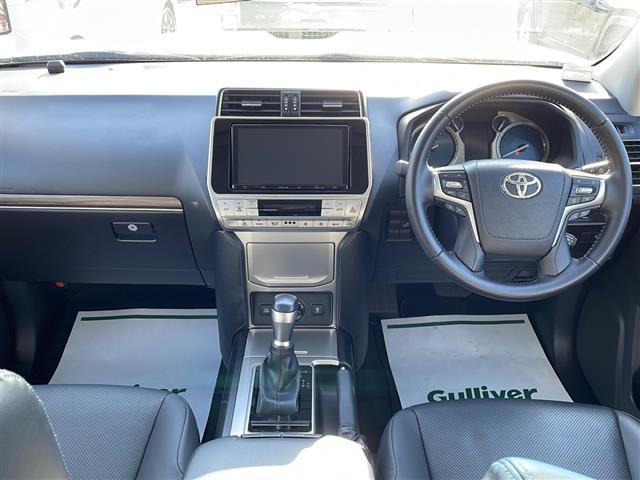 ランドクルーザープラド TX Lパッケージ 純正9インチナビ ムーンルーフ レーダークルコン トヨタセーフティセンス バックカメラ フルセグTV LEDヘッドライト ブラックルーフレール クリアランスソナー シートヒーター&ベンチレーション(2枚目)