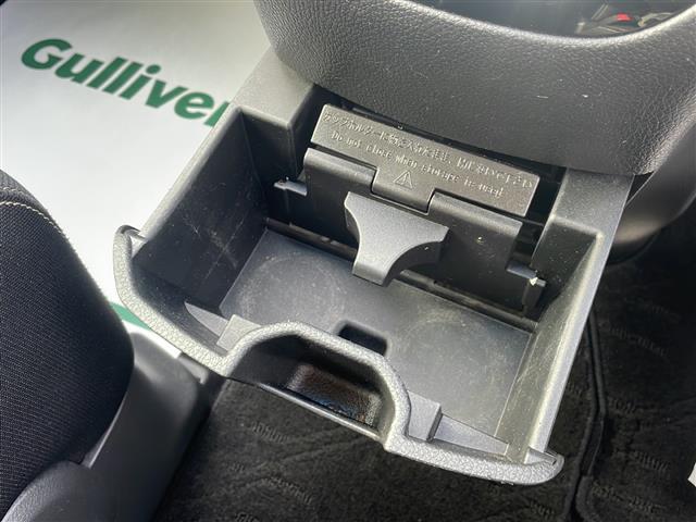 セレナ ハイウェイスター Vセレクション+セーフティ Aセフ 社外ナビ 社外フリップダウンモニター フルセグテレビ バックカメラ 両側パワースライドドア エマージェンシーブレーキ 車線逸脱警報機能 クルーズコントロール ETC 2列目サンシェード 純正アルミ(17枚目)