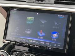 【カーナビゲーション】各種オーディオメディアも充実しているので運転の際も楽しくドライブができますね。 6