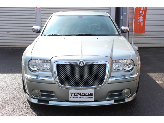 5.7HEMI サンルーフ フルセグTVナビ バックカメラ(21枚目)