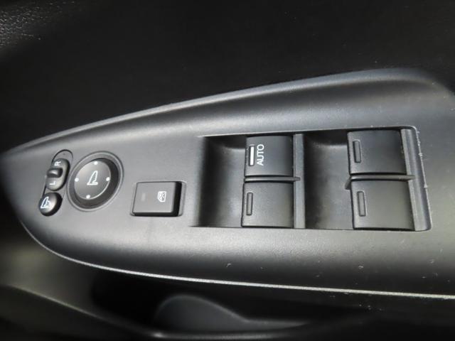 シャトル ハイブリッドＺ　純正インターナビ　バックカメラ　フルセグＴＶ　クルーズコントロール　パドルシフト　ＥＴＣ　ＬＥＤヘッドライト　フォグランプ　ドライブレコーダー　純正アルミ（70枚目）