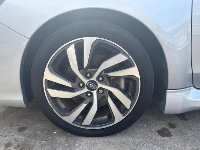 レヴォーグ １．６ＧＴ－Ｓアイサイト　純正ナビ　フルセグＴＶ　バックカメラ　サイドカメラ　ＥＴＣ　ブラインドスポットモニター　衝突被害軽減ブレーキ　シートヒーター　パドルシフト　レーダークルーズコントロール　クリアランスソナー（21枚目）