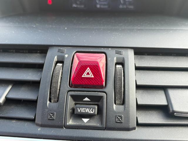 レヴォーグ １．６ＧＴ－Ｓアイサイト　純正ナビ　フルセグＴＶ　バックカメラ　サイドカメラ　ＥＴＣ　ブラインドスポットモニター　衝突被害軽減ブレーキ　シートヒーター　パドルシフト　レーダークルーズコントロール　クリアランスソナー（40枚目）