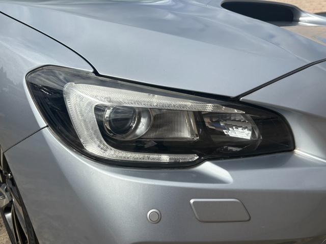 レヴォーグ ２．０ＧＴ－Ｓアイサイト　ＳＴＩエアロ　純正ナビ　バックカメラ　レザーシート　シートヒーター　衝突被害軽減ブレーキ　レーダークルーズコントロール　コーナーセンサー　ＥＴＣ　パドルシフト　ＬＥＤヘッドライト　純正アルミ（16枚目）