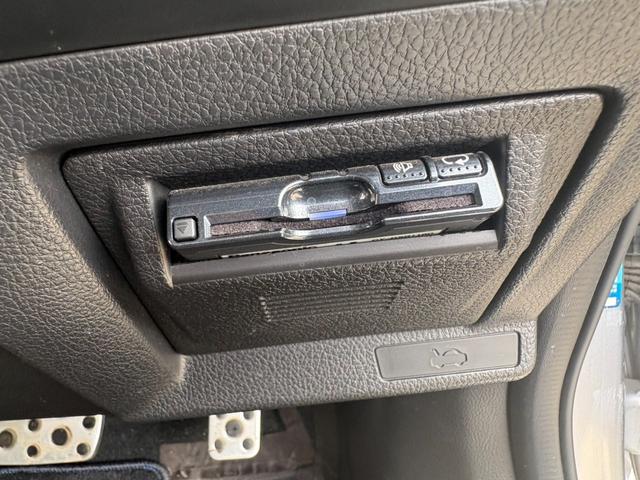 レヴォーグ ２．０ＧＴ－Ｓアイサイト　ＳＴＩエアロ　純正ナビ　バックカメラ　レザーシート　シートヒーター　衝突被害軽減ブレーキ　レーダークルーズコントロール　コーナーセンサー　ＥＴＣ　パドルシフト　ＬＥＤヘッドライト　純正アルミ（35枚目）