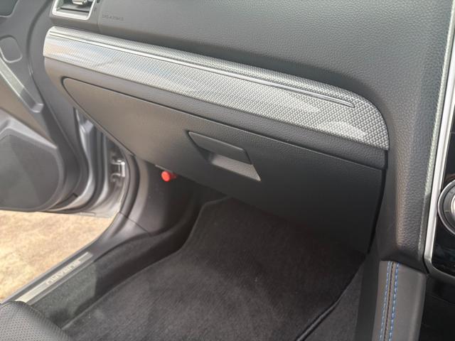 レヴォーグ ２．０ＧＴ－Ｓアイサイト　ＳＴＩエアロ　純正ナビ　バックカメラ　レザーシート　シートヒーター　衝突被害軽減ブレーキ　レーダークルーズコントロール　コーナーセンサー　ＥＴＣ　パドルシフト　ＬＥＤヘッドライト　純正アルミ（45枚目）