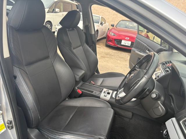 レヴォーグ ２．０ＧＴ－Ｓアイサイト　ＳＴＩエアロ　純正ナビ　バックカメラ　レザーシート　シートヒーター　衝突被害軽減ブレーキ　レーダークルーズコントロール　コーナーセンサー　ＥＴＣ　パドルシフト　ＬＥＤヘッドライト　純正アルミ（51枚目）