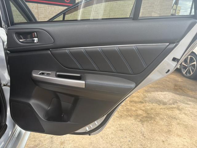 レヴォーグ ２．０ＧＴ－Ｓアイサイト　ＳＴＩエアロ　純正ナビ　バックカメラ　レザーシート　シートヒーター　衝突被害軽減ブレーキ　レーダークルーズコントロール　コーナーセンサー　ＥＴＣ　パドルシフト　ＬＥＤヘッドライト　純正アルミ（59枚目）