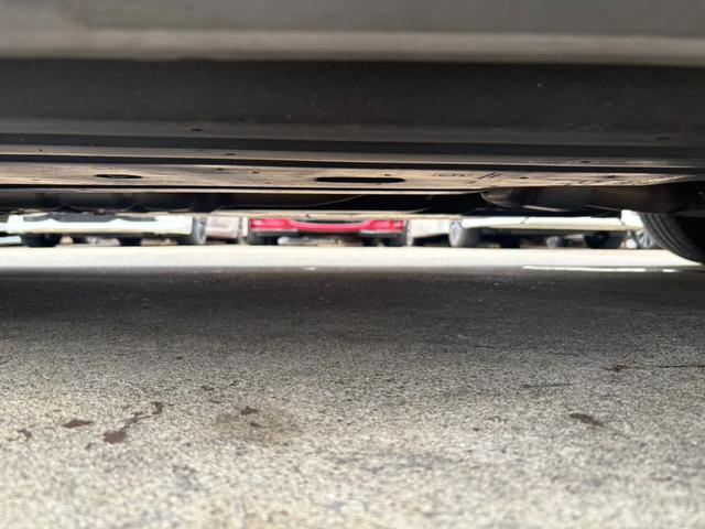 レヴォーグ ２．０ＧＴ－Ｓアイサイト　ＳＴＩエアロ　純正ナビ　バックカメラ　レザーシート　シートヒーター　衝突被害軽減ブレーキ　レーダークルーズコントロール　コーナーセンサー　ＥＴＣ　パドルシフト　ＬＥＤヘッドライト　純正アルミ（71枚目）