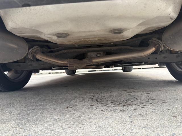 レヴォーグ ２．０ＧＴ－Ｓアイサイト　ＳＴＩエアロ　純正ナビ　バックカメラ　レザーシート　シートヒーター　衝突被害軽減ブレーキ　レーダークルーズコントロール　コーナーセンサー　ＥＴＣ　パドルシフト　ＬＥＤヘッドライト　純正アルミ（72枚目）