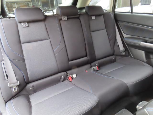 レヴォーグ １．６ＧＴ－Ｓアイサイト　純正ナビ　フルセグＴＶ　バックカメラ　レーダークルーズコントロール　衝突被害軽減ブレーキ　車線逸脱警報　ＥＴＣ　パドルシフト　ＬＥＤヘッドライト　オートライト　純正アルミ（8枚目）