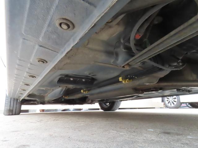 ルーミー カスタムＧ－Ｔ　純正ナビ　フルセグＴＶ　バックカメラ　両側パワースライドドア　クルーズコントロール　衝突被害軽減ブレーキ　車線逸脱警報　アイドリングストップ　プッシュスタート　ビルトＥＴＣ　ＬＥＤヘッドライト（29枚目）