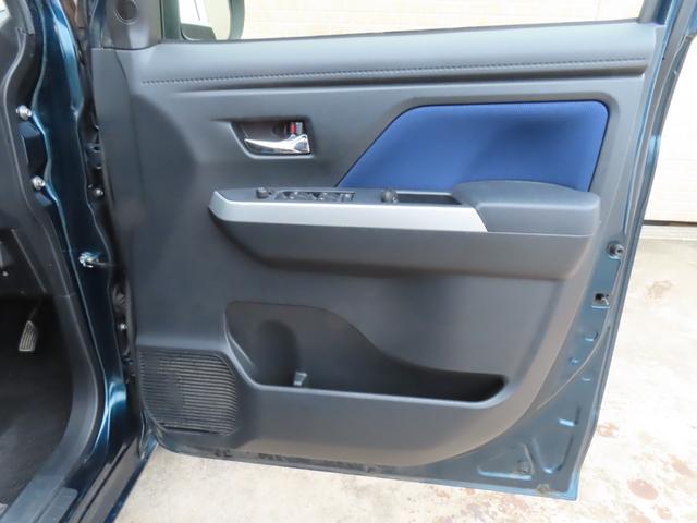 ルーミー カスタムＧ－Ｔ　純正ナビ　フルセグＴＶ　バックカメラ　両側パワースライドドア　クルーズコントロール　衝突被害軽減ブレーキ　車線逸脱警報　アイドリングストップ　プッシュスタート　ビルトＥＴＣ　ＬＥＤヘッドライト（44枚目）