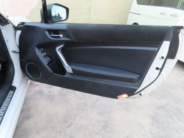 86 GTリミテッド ワンオーナー 6速MT 純正リヤスポイラー 純正ナビ フルセグTV バックカメラ クルーズコントロール ハーフレザーシート シートヒーター ETC LEDヘッドライト 純正アルミ(47枚目)