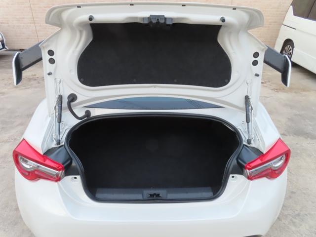 86 GTリミテッド ワンオーナー 6速MT 純正リヤスポイラー 純正ナビ フルセグTV バックカメラ クルーズコントロール ハーフレザーシート シートヒーター ETC LEDヘッドライト 純正アルミ(57枚目)