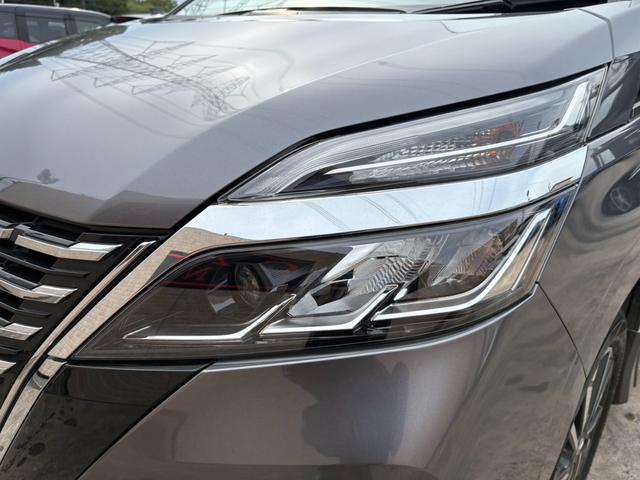 セレナ ハイウェイスターV LEDライト フォグランプ オートライト クルーズコントロール ブラインドスポットモニター 左右パワースライドドア ETC 純正メモリーナビ フルセグ Bluetooth アラウンドビュー Bカメラ(19枚目)