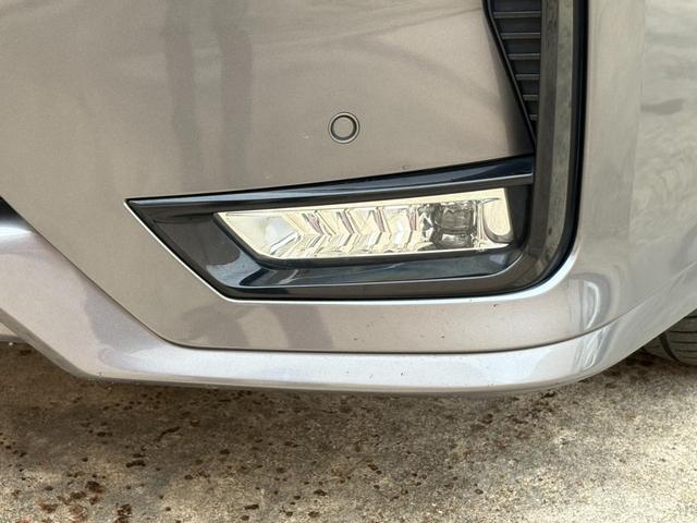 セレナ ハイウェイスターV LEDライト フォグランプ オートライト クルーズコントロール ブラインドスポットモニター 左右パワースライドドア ETC 純正メモリーナビ フルセグ Bluetooth アラウンドビュー Bカメラ(26枚目)