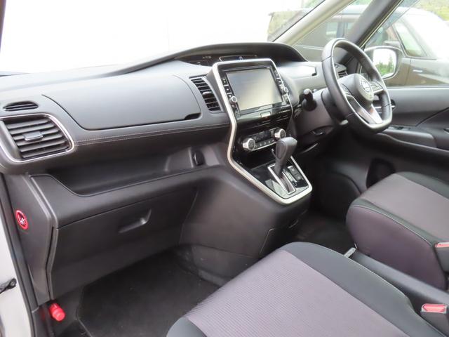 セレナ ハイウェイスター プロパイロットエディション 純正ナビ フルセグTV バックカメラ 両側パワースライドドア 衝突被害軽減ブレーキ 車線逸脱警報 アイドリングストップ ETC リヤクーラー 横滑り防止 プッシュスタート インテリキー 純正アルミ(49枚目)