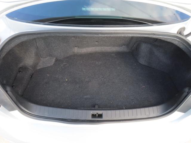 スカイライン 350GT ハイブリッド タイプSP レザーシート シートヒーター パワーシート メーカーナビ アラウンドビューモニター レーダークルーズコントロール 衝突被害軽減ブレーキ ブラインドスポットモニター LEDヘッドライト ETC 本木目(9枚目)