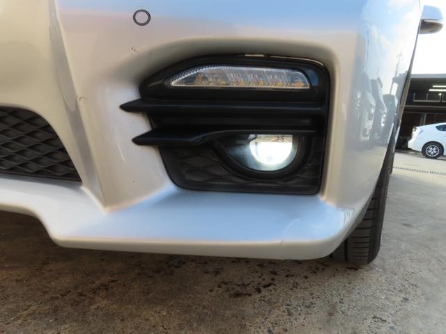 スカイライン 350GT ハイブリッド タイプSP レザーシート シートヒーター パワーシート メーカーナビ アラウンドビューモニター レーダークルーズコントロール 衝突被害軽減ブレーキ ブラインドスポットモニター LEDヘッドライト ETC 本木目(32枚目)