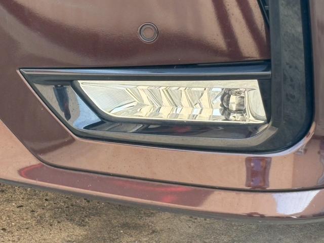 セレナ ハイウェイスターＶ　純正ナビ　フルセグＴＶ　アラウンドビューモニター　両側パワースライドドア　クルーズコントロール　衝突被害軽減ブレーキ　ブラインドスポットモニター　ＬＥＤヘッドライト　プッシュスタート　リヤクーラー（26枚目）