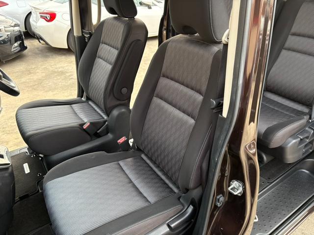 セレナ ハイウェイスターＶ　純正ナビ　フルセグＴＶ　アラウンドビューモニター　両側パワースライドドア　クルーズコントロール　衝突被害軽減ブレーキ　ブラインドスポットモニター　ＬＥＤヘッドライト　プッシュスタート　リヤクーラー（61枚目）