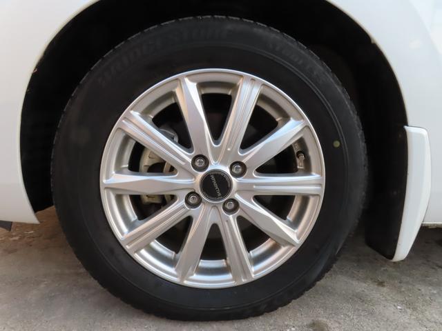 フィット ｅ：ＨＥＶリュクス　純正８インチナビ　フルセグＴＶ　バックカメラ　レーダークルーズコントロール　クリアランスソナー　衝突被害軽減ブレーキ　車線逸脱警報　ハーフレザーシート　ＬＥＤヘッドライト　社外アルミ（38枚目）