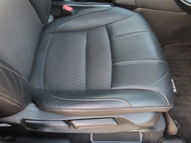 フィット ｅ：ＨＥＶリュクス　純正８インチナビ　フルセグＴＶ　バックカメラ　レーダークルーズコントロール　クリアランスソナー　衝突被害軽減ブレーキ　車線逸脱警報　ハーフレザーシート　ＬＥＤヘッドライト　社外アルミ（45枚目）