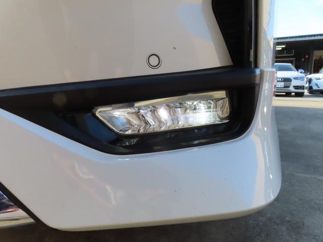 セレナ e-パワー ハイウェイスターG メーカー10インチナビ アラウンドビューモニター フリップダウンモニター 両側パワースライドドア プロパイロット 合成レザーシート シートヒーター ステアリングヒーター スマートルームミラー ETC(33枚目)